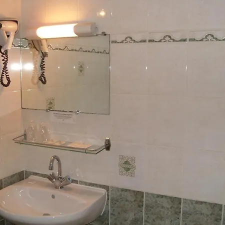 Hotell La Boule D'or Bressuire