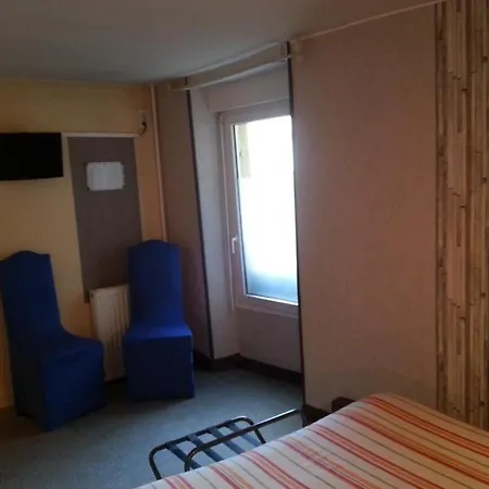 Hotell La Boule D'or 2*