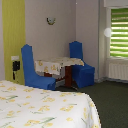 La Boule D'or Hotell Bressuire