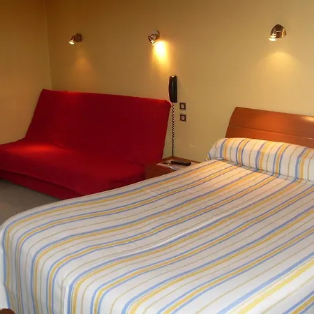 La Boule D'or Hotel 2*